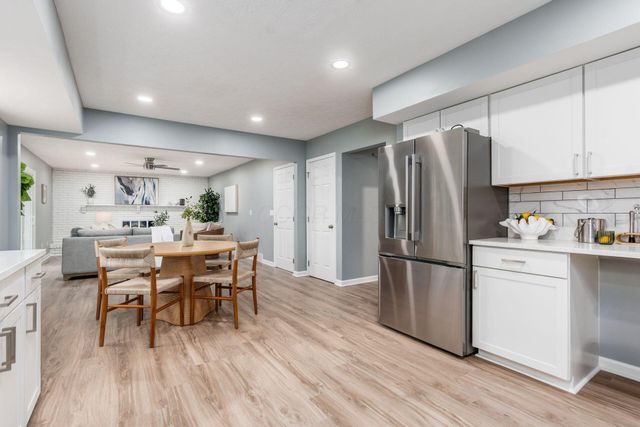 8782 Stonehenge Drive NW, Pickerington, OH 43147