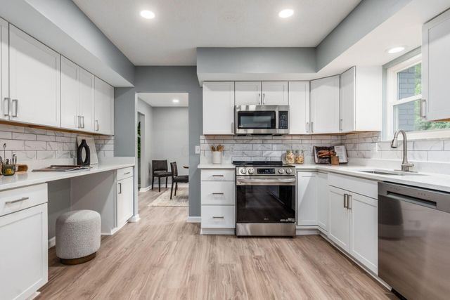 8782 Stonehenge Drive NW, Pickerington, OH 43147