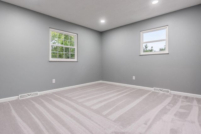 8782 Stonehenge Drive NW, Pickerington, OH 43147