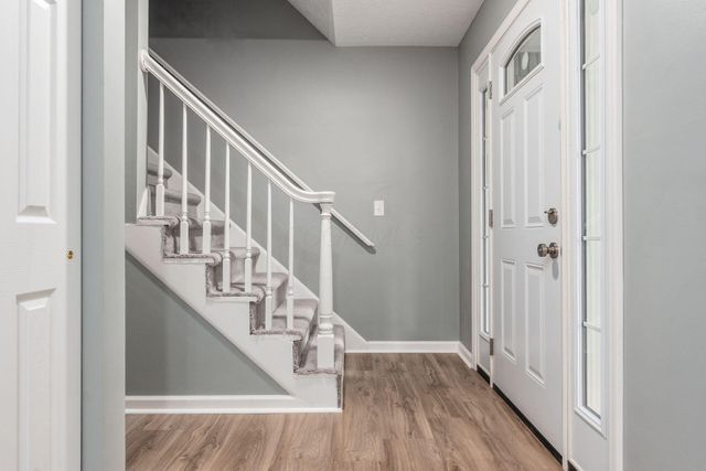 8782 Stonehenge Drive NW, Pickerington, OH 43147