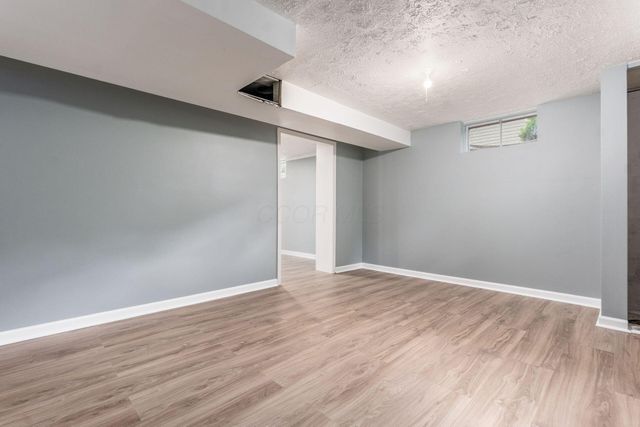 8782 Stonehenge Drive NW, Pickerington, OH 43147