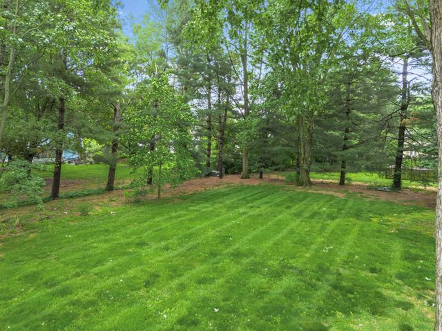 8782 Stonehenge Drive NW, Pickerington, OH 43147