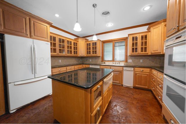 17300 WHITE WING Road, Canyon, TX 79015