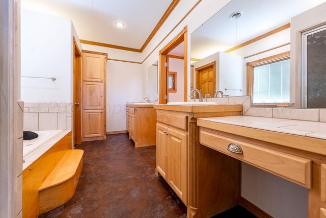 17300 WHITE WING Road, Canyon, TX 79015