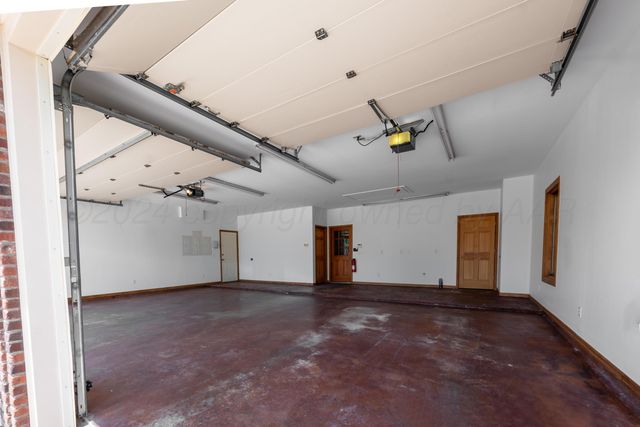 17300 WHITE WING Road, Canyon, TX 79015