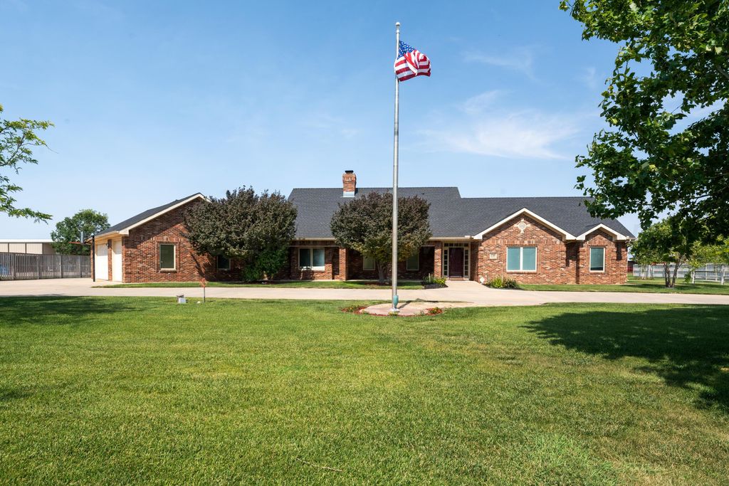 17300 WHITE WING Road, Canyon, TX 79015