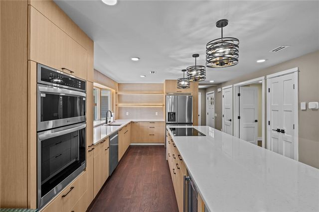 37 Dye Hill Road, Hopkinton, RI 02832