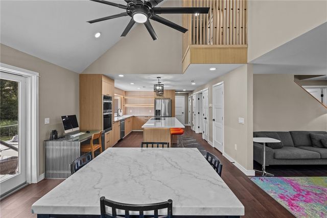 37 Dye Hill Road, Hopkinton, RI 02832