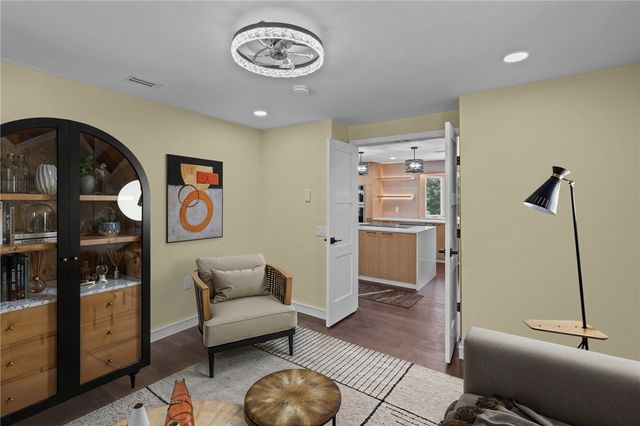 37 Dye Hill Road, Hopkinton, RI 02832