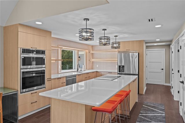 37 Dye Hill Road, Hopkinton, RI 02832