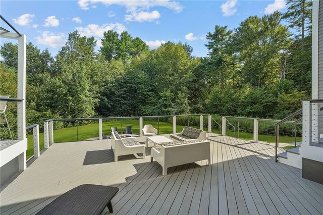 37 Dye Hill Road, Hopkinton, RI 02832