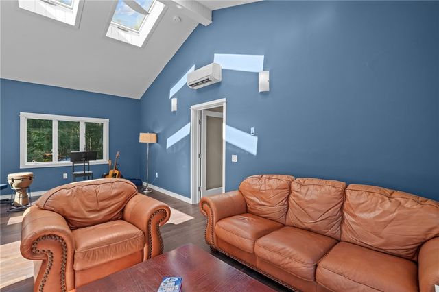 37 Dye Hill Road, Hopkinton, RI 02832