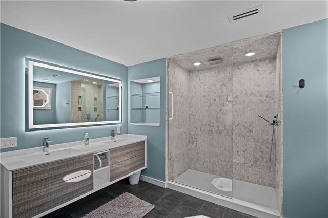 37 Dye Hill Road, Hopkinton, RI 02832