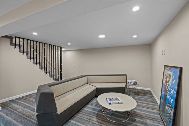 37 Dye Hill Road, Hopkinton, RI 02832