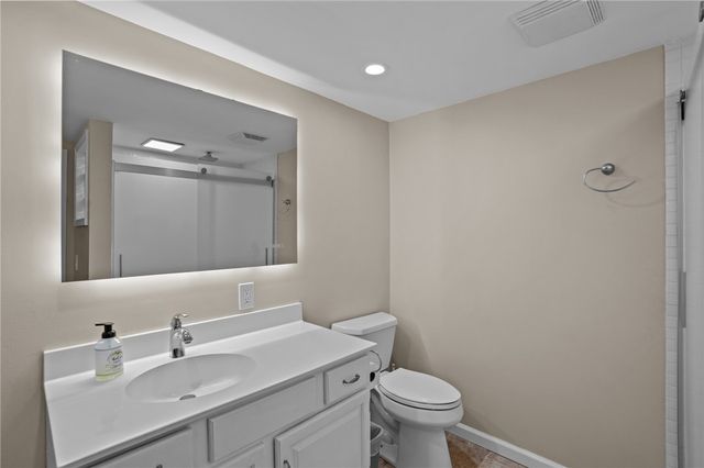 37 Dye Hill Road, Hopkinton, RI 02832