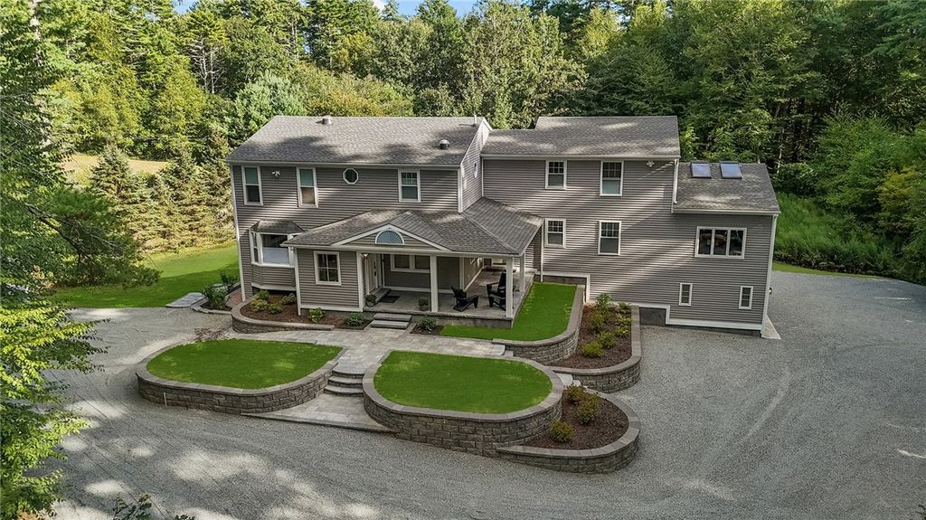 37 Dye Hill Road, Hopkinton, RI 02832