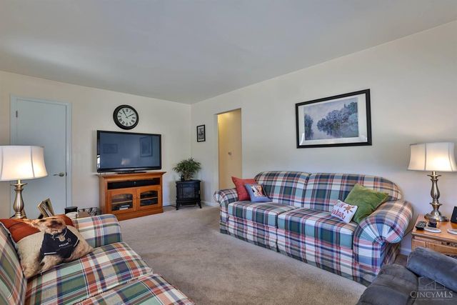 4991 Celadon Avenue, Fairfield, OH 45014