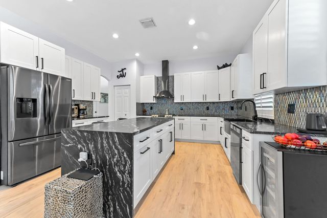 4453 N San Andros, West Palm Beach, FL 33411