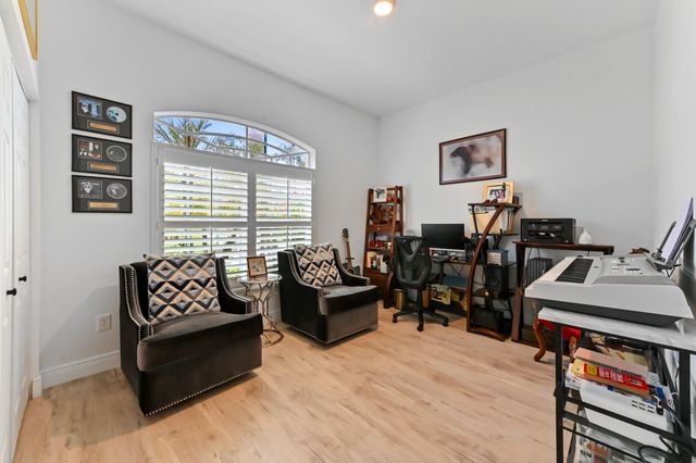 4453 N San Andros, West Palm Beach, FL 33411