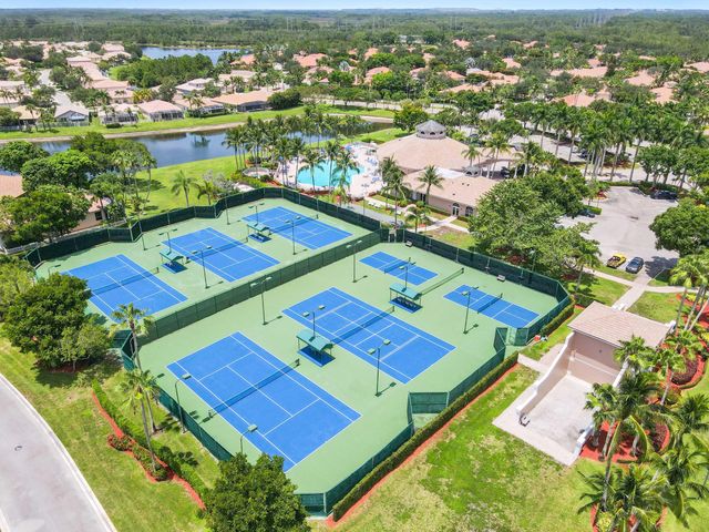 4453 N San Andros, West Palm Beach, FL 33411