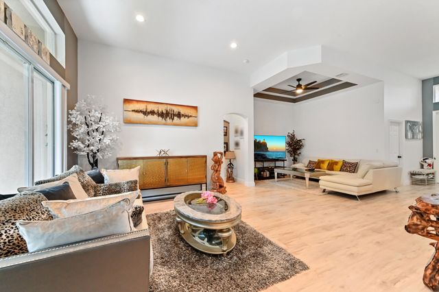 4453 N San Andros, West Palm Beach, FL 33411