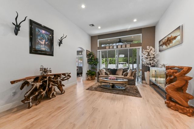 4453 N San Andros, West Palm Beach, FL 33411