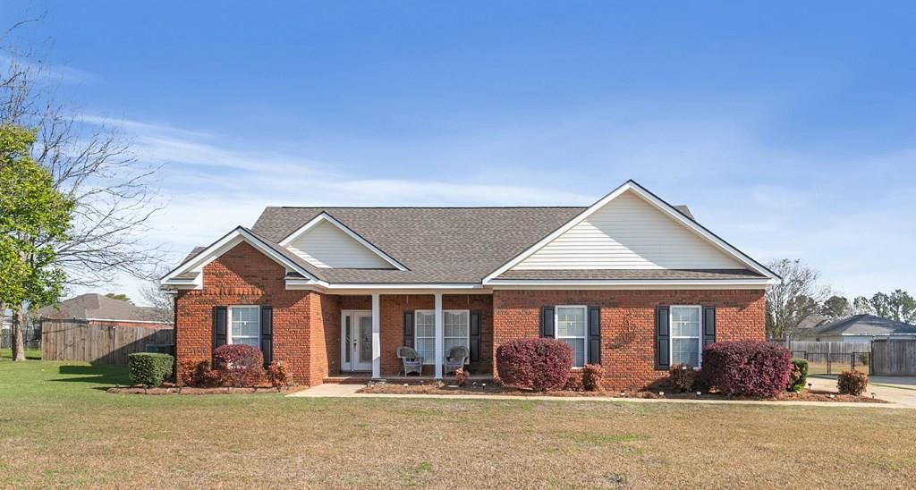 711 Strickland Rd., Headland, AL 36345