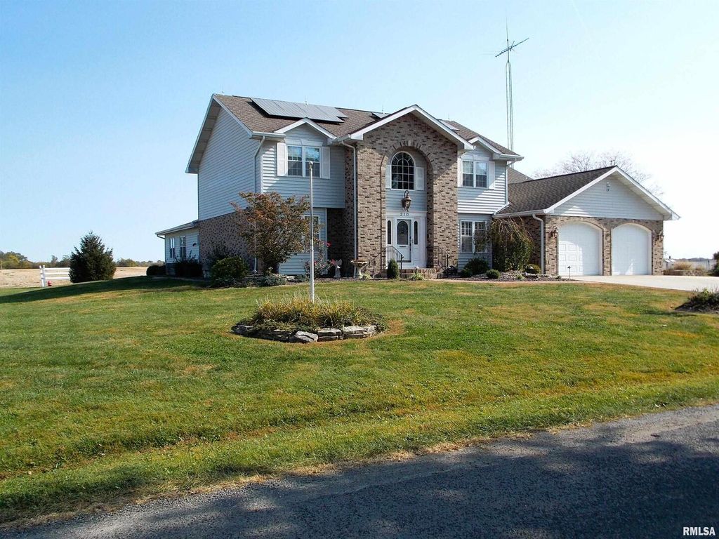 Image 1 of property listing at 210 N CHERRY Street, Hoffman, IL 62250
