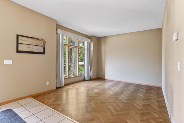 17745 Flagstaff Avenue, Farmington, MN 55024