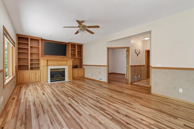 17745 Flagstaff Avenue, Farmington, MN 55024