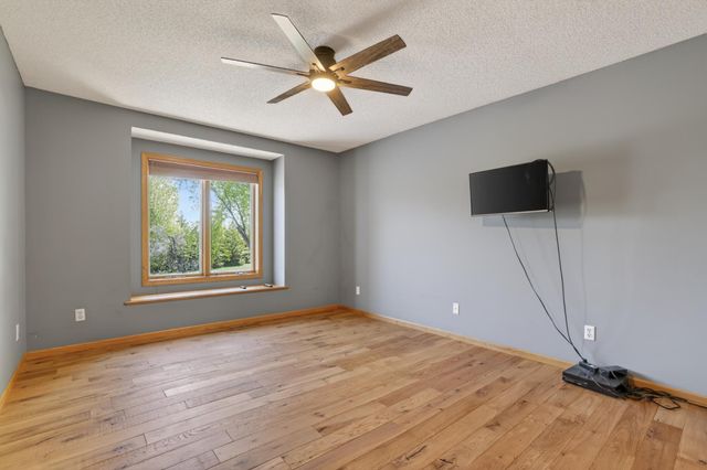 17745 Flagstaff Avenue, Farmington, MN 55024