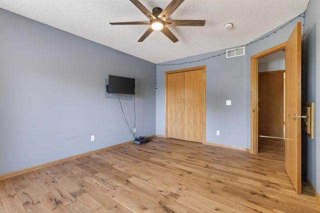 17745 Flagstaff Avenue, Farmington, MN 55024