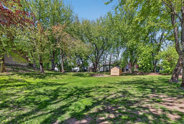 17745 Flagstaff Avenue, Farmington, MN 55024