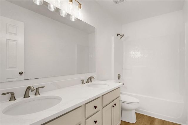 5520 Village Trace, Union City, GA 30291