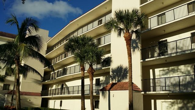 2105 Lavers Circle 108, Delray Beach, FL 33444