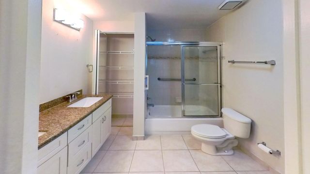 2105 Lavers Circle 108, Delray Beach, FL 33444