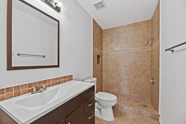 18210 Beaverdell Drive, Tomball, TX 77377