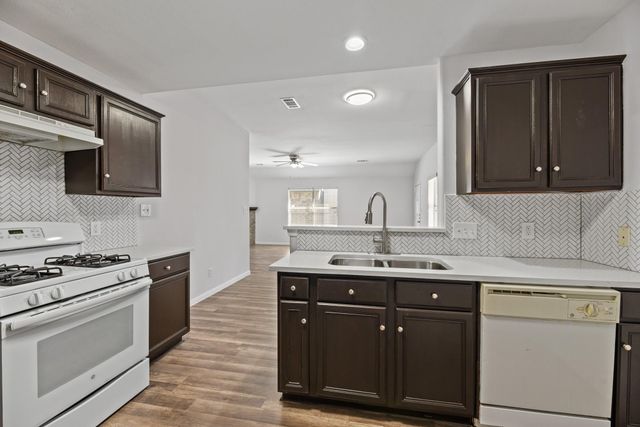 18210 Beaverdell Drive, Tomball, TX 77377