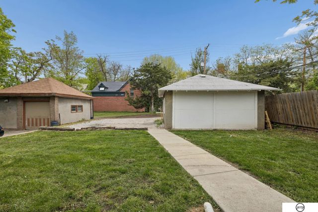 1928 E Street, Lincoln, NE 68510