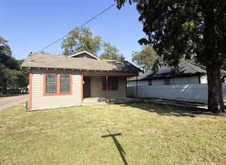 1444 W 6th Avenue, Corsicana, TX 75110
