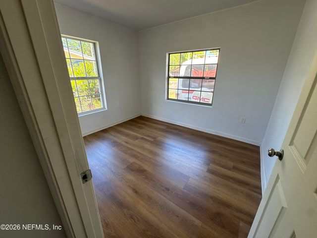 3736 PINE VIEW Circle, Jacksonville, FL 32207