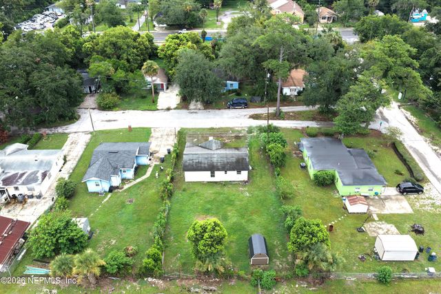 3736 PINE VIEW Circle, Jacksonville, FL 32207