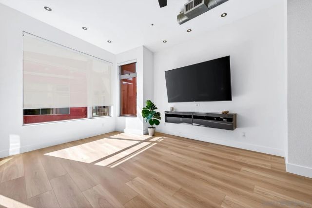 465 S Cleveland St 103, Oceanside, CA 92054