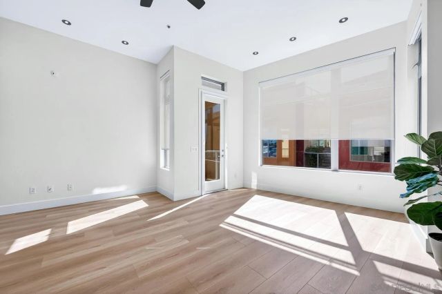 465 S Cleveland St 103, Oceanside, CA 92054