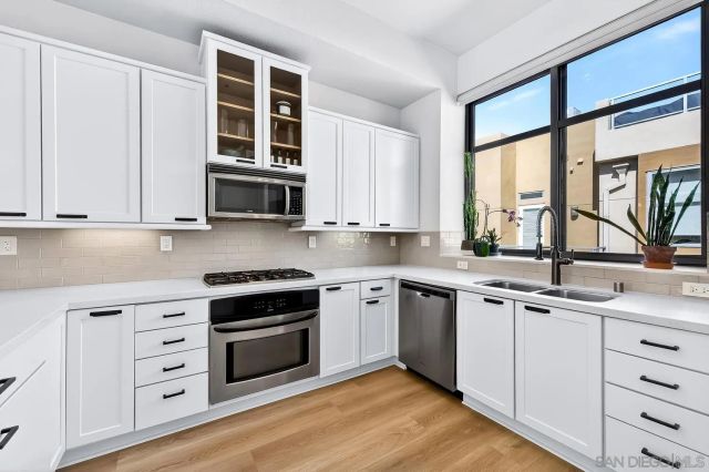 465 S Cleveland St 103, Oceanside, CA 92054