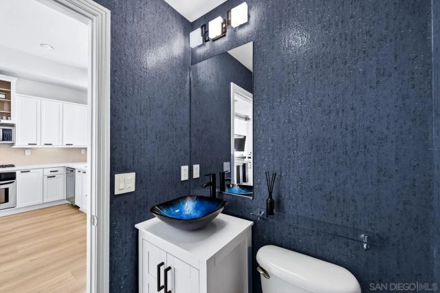 465 S Cleveland St 103, Oceanside, CA 92054