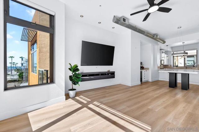 465 S Cleveland St 103, Oceanside, CA 92054