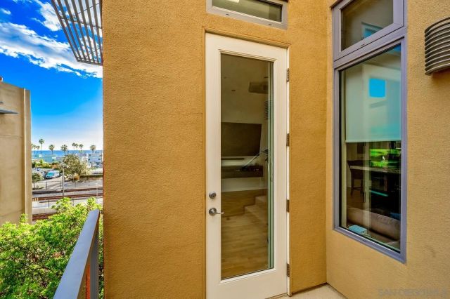 465 S Cleveland St 103, Oceanside, CA 92054