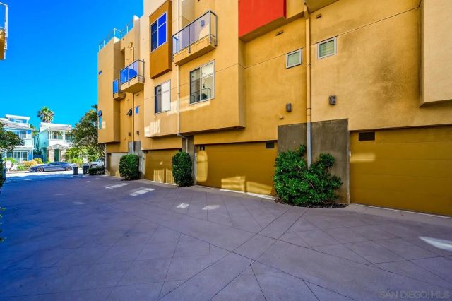 465 S Cleveland St 103, Oceanside, CA 92054