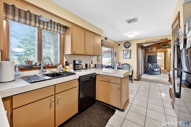 11 Mara Trail, South Windsor, CT 06074